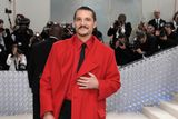 thumbnail: Pedro Pascal attends The Metropolitan Museum of Art's Costume Institute benefit gala celebrating the opening of the "Karl Lagerfeld: A Line of Beauty" exhibition on Monday, May 1, 2023, in New York. (Photo by Evan Agostini/Invision/AP)
