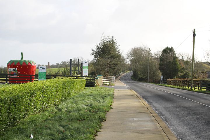 Calls for long awaited footpath in Wexford to be completed – ‘It is not acceptable that finishing the link is taking over two decades’