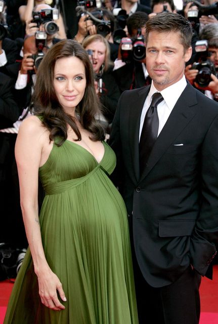 Angelina Jolie pregnant with twins