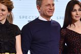 thumbnail: British actor Daniel Craig (C), French actress Lea Seydoux (L) and Italian actress Monica Bellucci (R) pose during an event to launch the 24th James Bond film 'Spectre' at Pinewood Studios at Iver Heath in Buckinghamshire, west of London, on December 4, 2014. French actress Lea Seydoux and Italian star Monica Bellucci will star alongside Britain's Daniel Craig in the new James Bond film 'Spectre', the producers said on December 4 at the historic Pinewood Studios. AFP PHOTO / BEN STANSALL        (Photo credit should read BEN STANSALL/AFP/Getty Images)