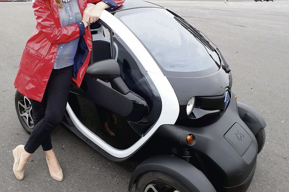 Twizy the car you can plug in beside your mobile phone