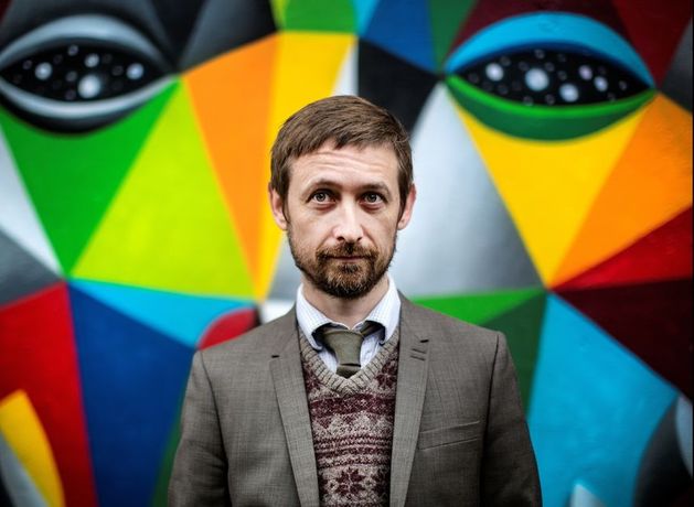 ‘The Divine Comedy’ – singer Neil Hannon almost misses Ray D’Arcy interview after going to the wrong radio station