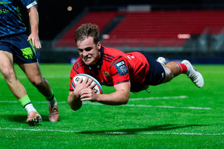 ‘That sets a little bit of a benchmark for us’ – Munster coach Clayton McMillan reacts to seven-try victory against Benetton
