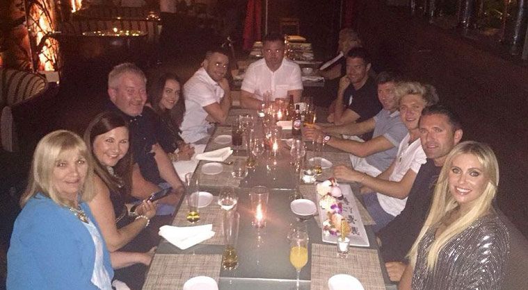 Robbie Keane and pals, including Niall Horan, at the dinner