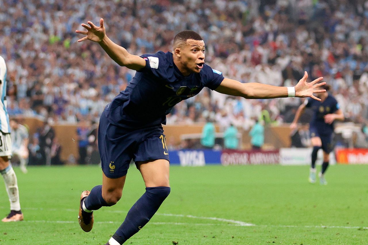 Kylian Mbappé - ALL TIME TOP 50 GOAL SCORERS FIFA WORLD CUP 1930 - 2022 em  2023