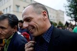 thumbnail: Greek Finance Minister Yanis Varoufakis (C) and head negotiator with Greece's lenders Euclid Tsakalotos (L) make their way past parliament as they head to Prime Minister Alexis Tsipras' office in Athens, Greece June 28, 2015