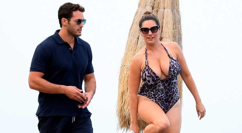 Jeremy Parisi and Kelly Brook are seen on July 14, 2016 in Ischia, Italy.  (Photo by Pretaflash/GC Images)