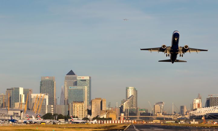 London City Airport to expand by 2.5m passengers, but Saturday afternoon flights still banned