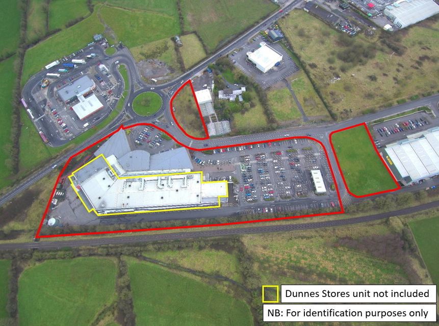 The Tipp Town Shopping Centre located on the Limerick Road on the outskirts of the town, is to be sold on March 21, with a guide price of €1,600,000. 