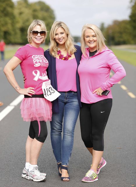 Pictured are (LtoR) Emma Hannigan, Laura Woods and Aisling Hurley with other thousands of men, women and children taking part in the 5th Great Pink Run.  Photography: Sasko Lazarov/ Photocall Ireland