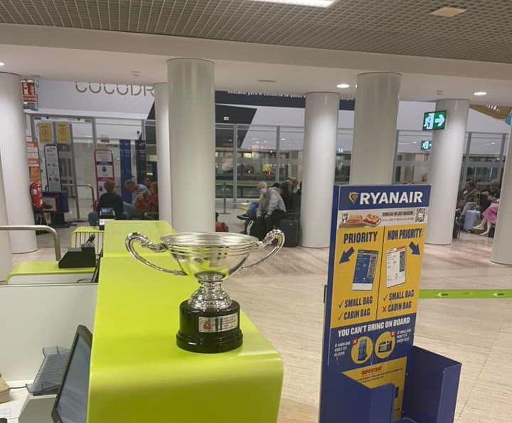 Joe Lyons's trophy at the Ryanair desk in Seville