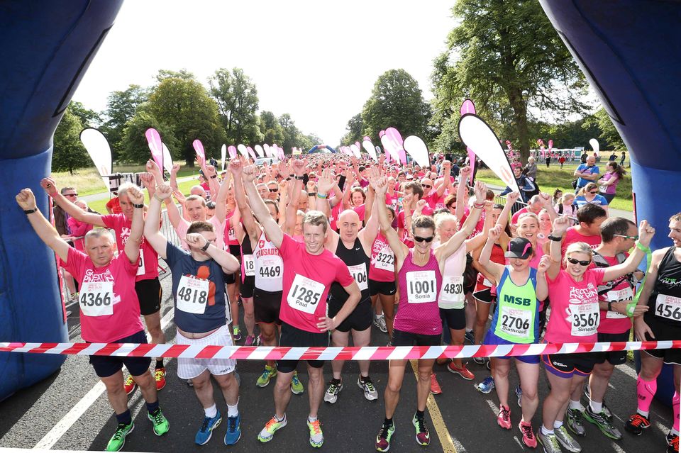 Pictured are Thousands of men, women and children taking part in the 5th Great Pink Run.  Photography: Sasko Lazarov/ Photocall Ireland