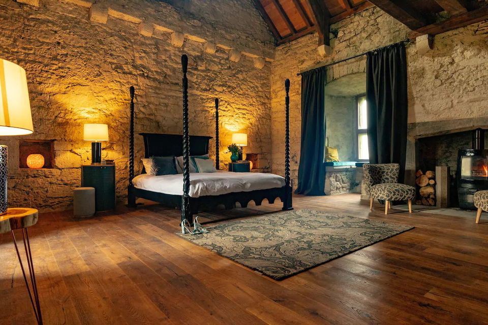 Rí Ailig Bedroom. Photo: Airbnb