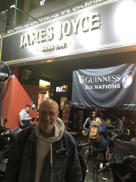 After much painstaking research, David Blake Knox found the top Irish bar in Taiwan