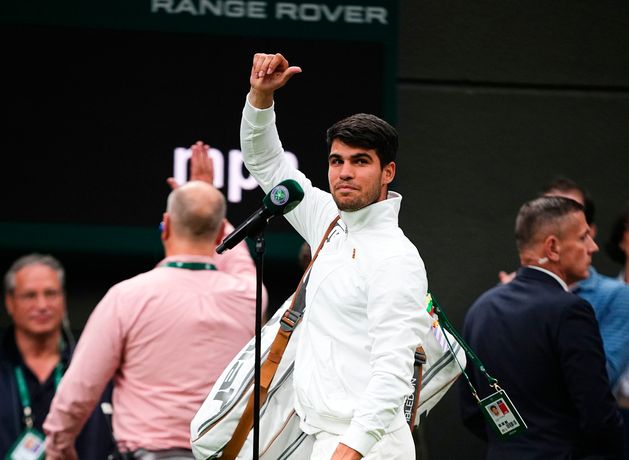 Carlos Alcaraz bounces back from slow start to reach Wimbledon semi-finals