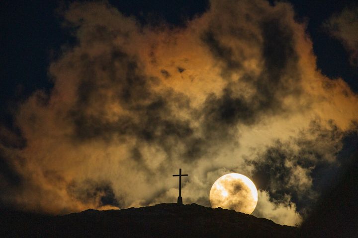 Status Yellow warning and nationwide weather advisory for Ireland as Storm Dave to bring ‘very strong’ winds