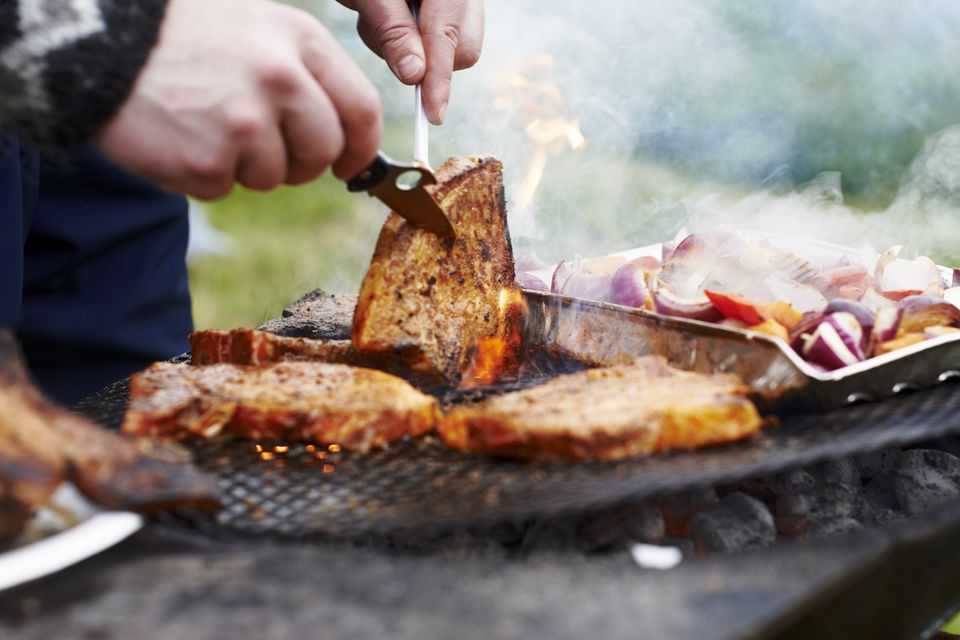 10 Tasty Grilling Recipes & 10 Tips for Grilling the Right Way