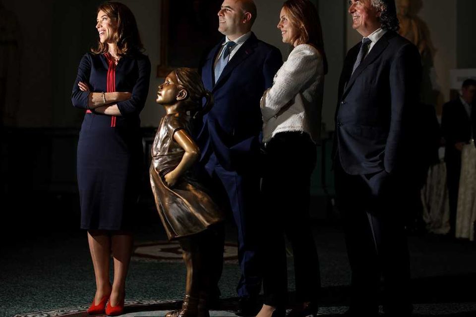 L to R; Pictured at the launch of the SIF Ireland Responsible Investment: State of Play Report 2018, with ‘Fearless Girl’ in attendance, are: Ann Prendergast, Head of State Street Global Advisors Ireland; Stephen Nolan, CEO Sustainable Nation Ireland; Sandra Rockett, Director of Wealth and Corporate Distribution, Irish Life Investment Managers; Terence O’Rourke, chairman Sustainable & Responsible Investment Forum (SIF). Fearless Girl was commissioned by State Street Global Advisors and sculpted by Kristen Visbal.