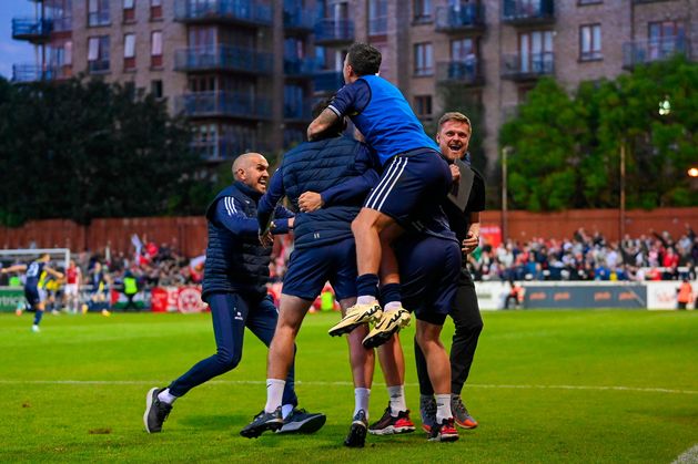 « Si vous ne faites pas la fête, autant ne pas quitter votre maison » – Damian Duff minimise la bagarre à Richmond Park