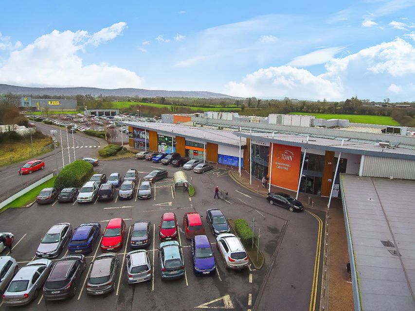 The Tipp Town Shopping Centre located on the Limerick Road on the outskirts of the town, is to be sold on March 21, with a guide price of €1,600,000. 