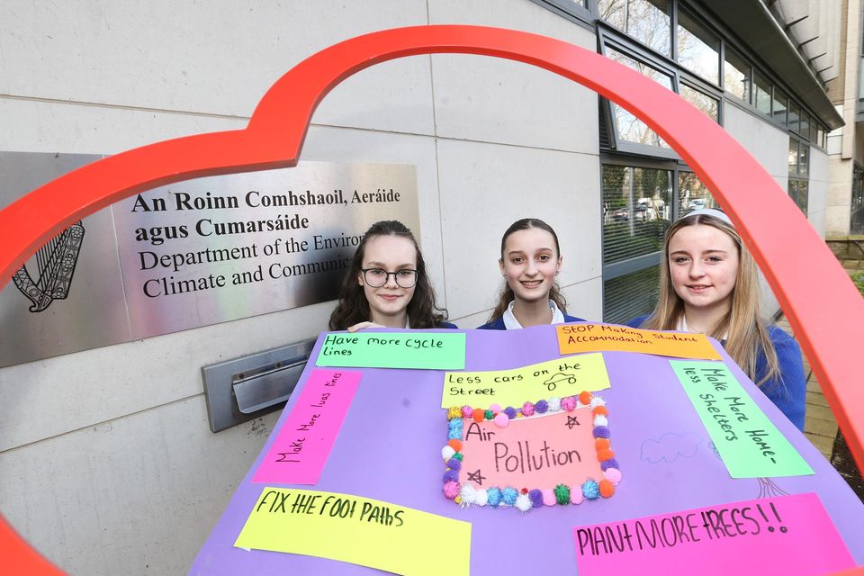 Elena, Janica and Ella, students from Presentation Secondary School, Warrenmount, Dublin 8, at the launch of the Air Pollution and Mortality on the Island of Ireland report