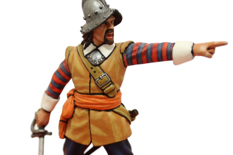 An English Civil War figure by King & Country is part of a set that could fetch £500/€590