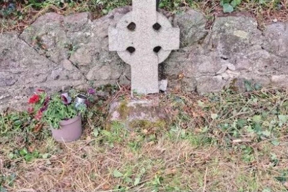 The current monument cross at Tonduff Cillín Abbeyleix. Photo: Go Fund Me