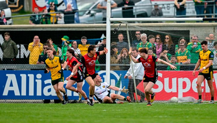 Indo Sport podcast: Bits & Bobs | Donegal Downed, Rossies rout Mayo | The end of punditry? | Marathon world record smashed