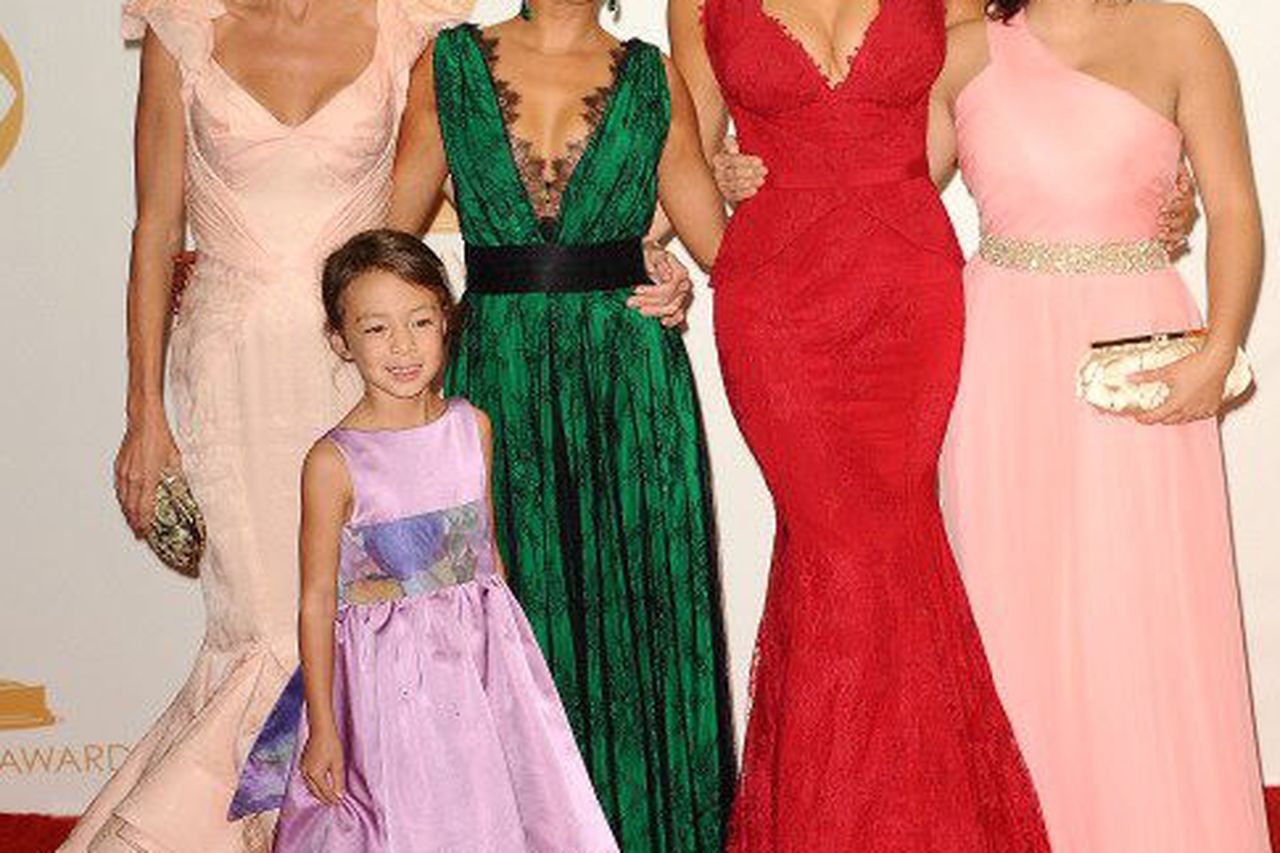 Modern Family's Ariel Winter wears first low cut dress since breast  reduction