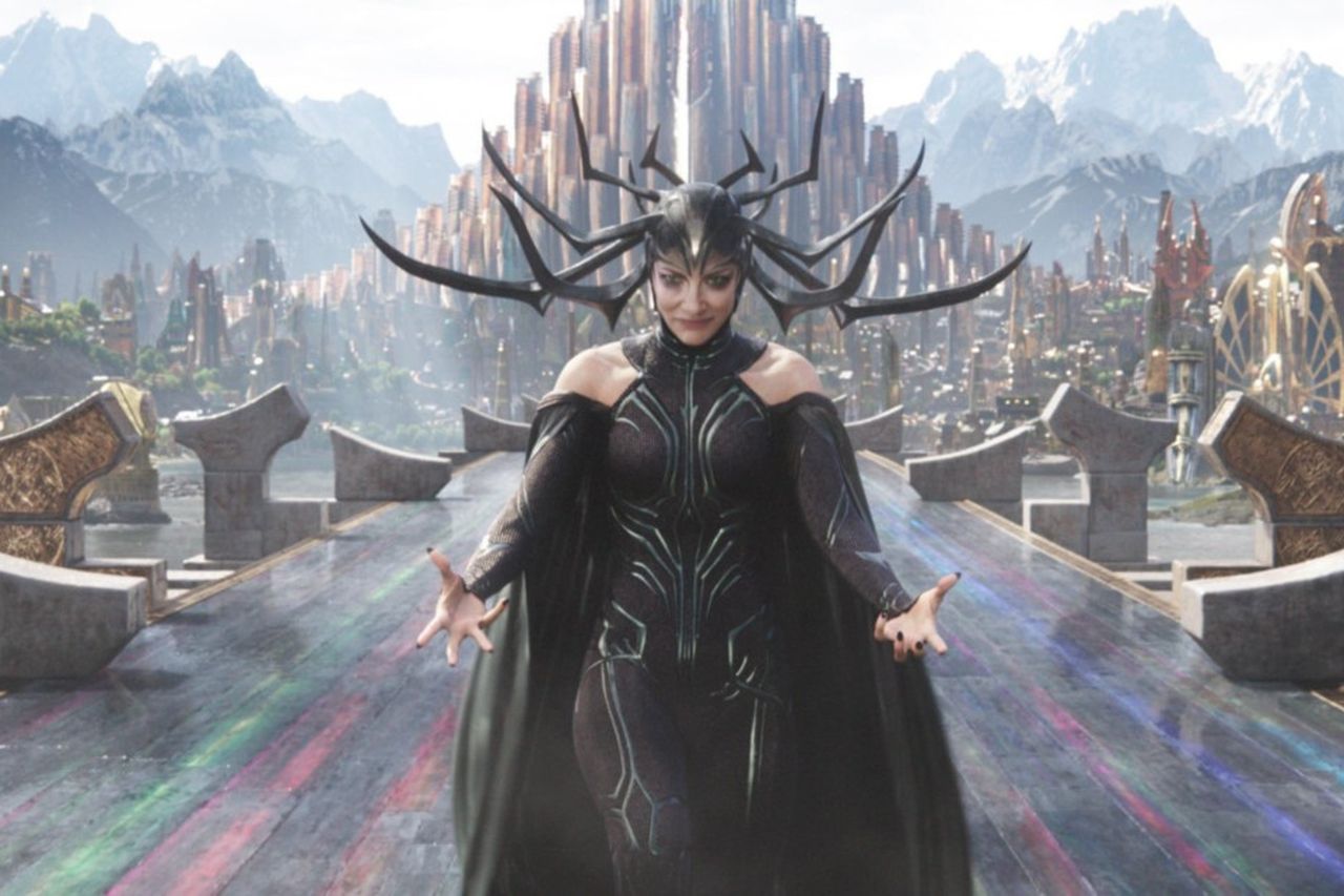 Review: 'Thor: Ragnarok' a technicolor blast of fun in space, Entertainment News