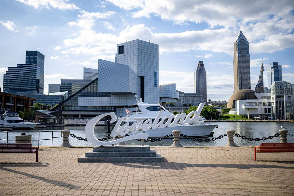 One of Cleveland's famous script signs. Photo: Erik Drost