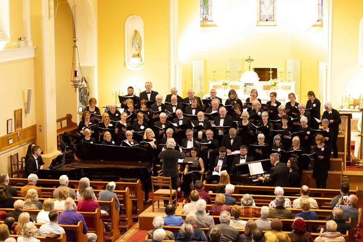 New Ross Singers perform challenging Rossini piece to packed audience