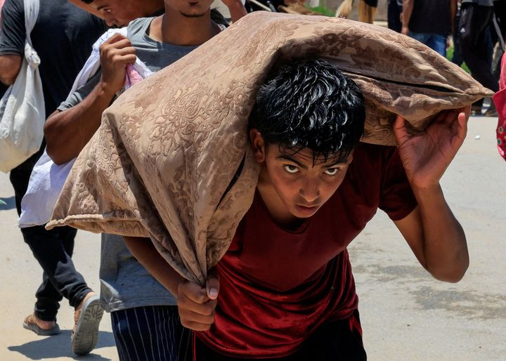 UN says ‘only minimal flour delivered to Gaza& in recent weeks, mostly looted or taken by starving Palestinians