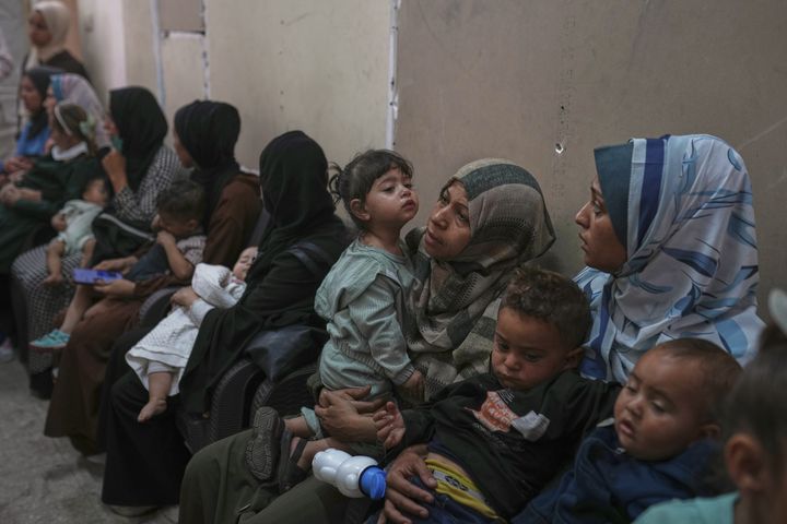 Four killed as Palestinians storm UN warehouse in desperate scramble for food