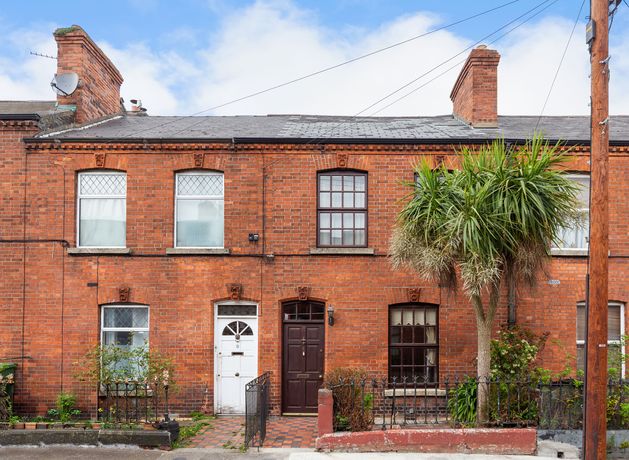 Red brick terrace in the Dublin 6 ‘cruffin zone’ needs buttering up
