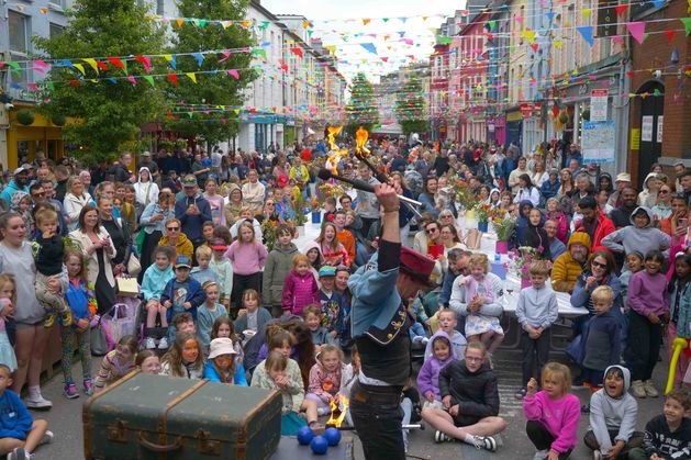 Thousands descend on Cork town for annual street carnival