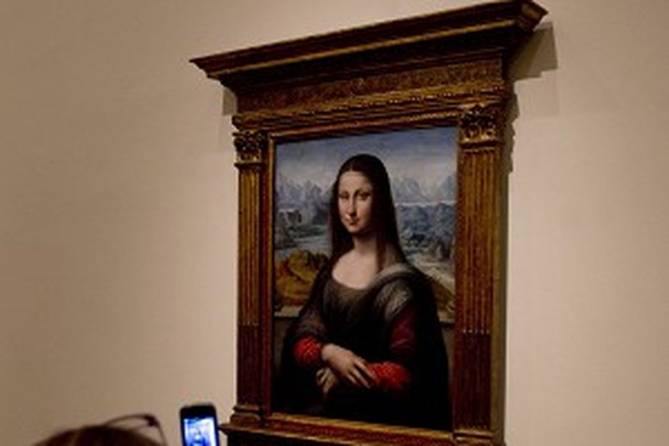 The Prado Mona Lisa before and after restoration