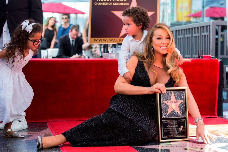 Mariah Carey celebrates Hollywood star with kids