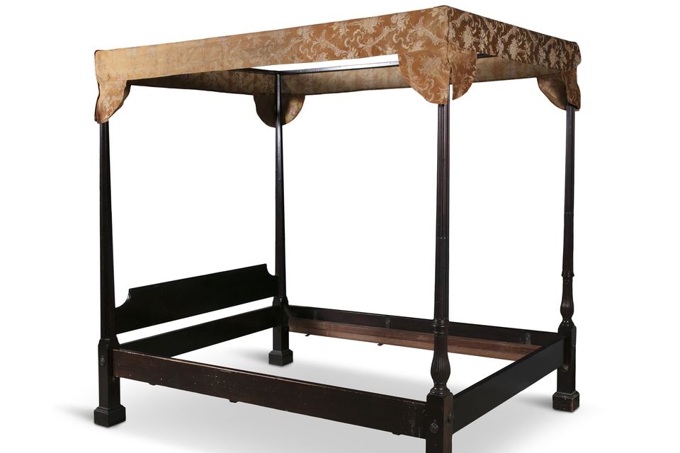 Chippendale four-poster bed could fetch €3,000 to €5,000
