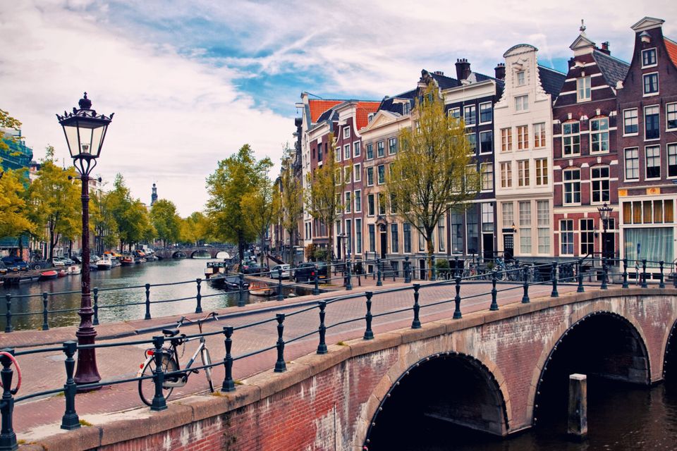 Amsterdam, an enticing and extraordinary little city