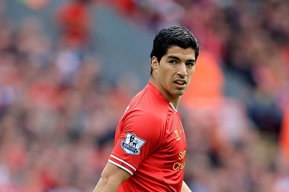 Suarez sales jersey reds