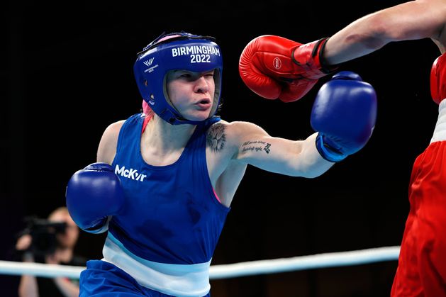 Amy Broadhurst fustige les critiques après le chagrin olympique : « Ils n’auraient pas les couilles pour faire ce qu’elle a fait »