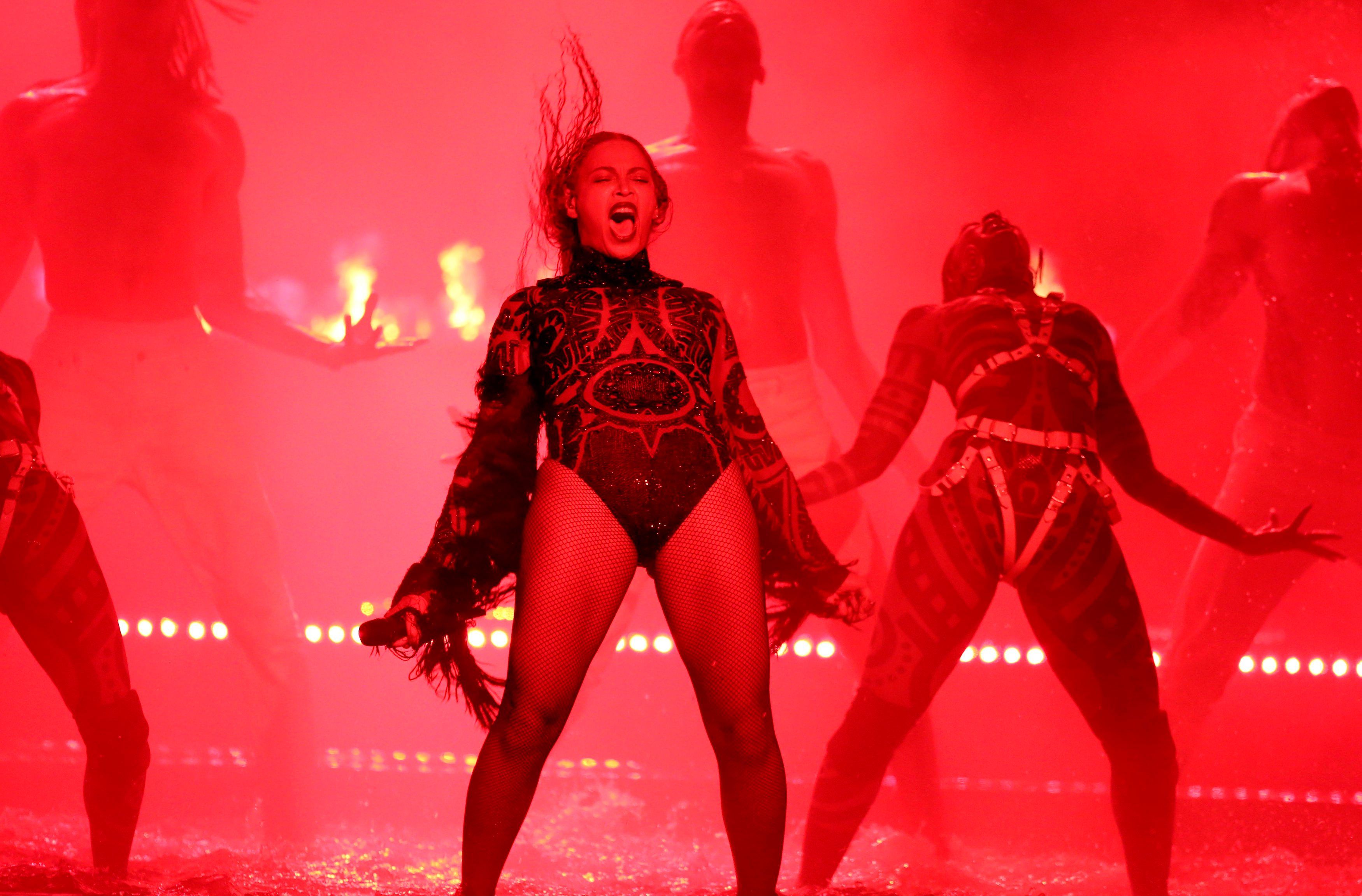 Beyoncé and Kendrick Lamar open the BET Awards with a rebellious