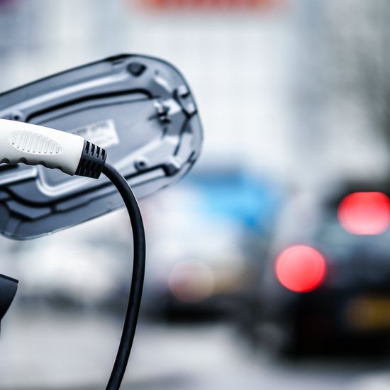 independent.ie - Rory McGinn - Electric vehicle sales surge by 110pc in Ireland amid fuel crisis