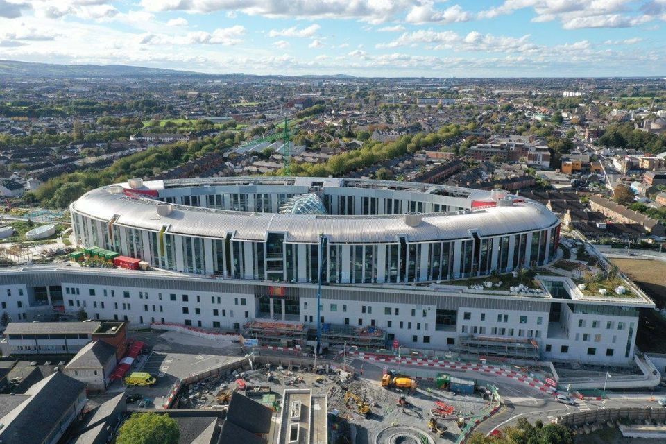 ‘I’m not working for this money’ – electrician walked off national children’s hospital site over €7 per hour pay cut, tribunal told