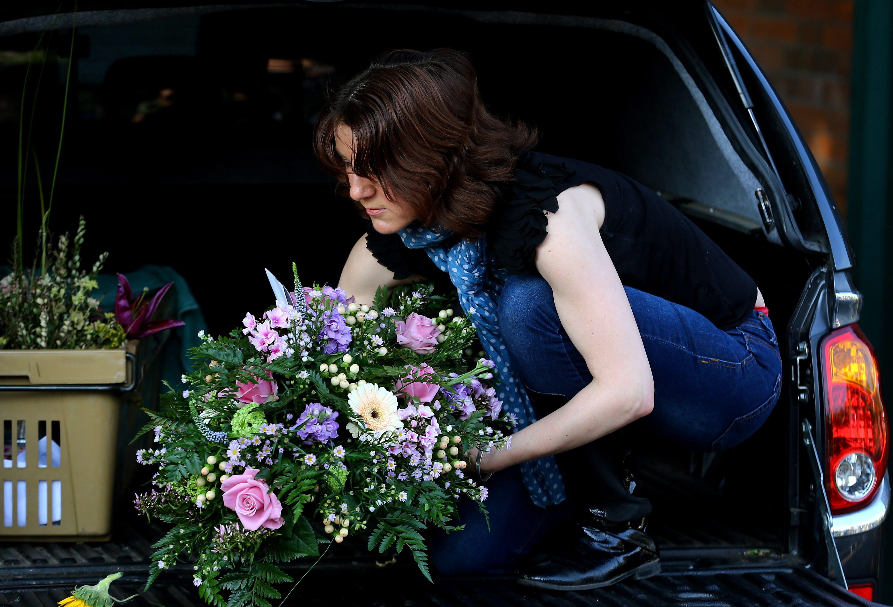 Bob Geldof gives eulogy at daughter Peaches' funeral 