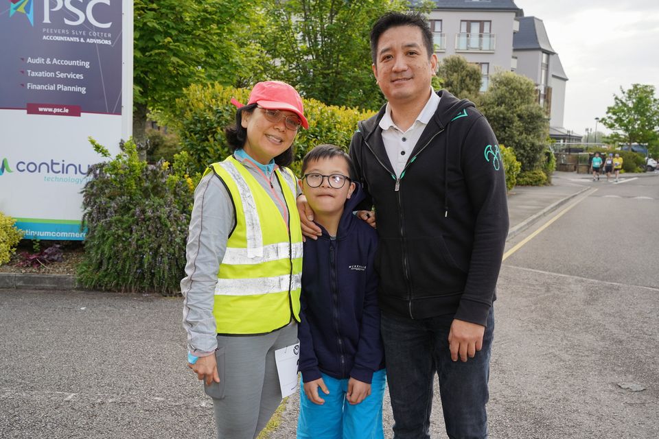 Leia, Charles and Chris Vinzons pictured at the Kerry 50km Ultra run in Tralee on Saturday. Photo by Mark O'Sullivan. 
