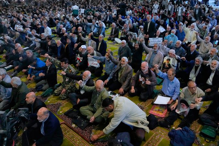 White House sending envoys to Islamabad as US and Iran tiptoe towards diplomacy