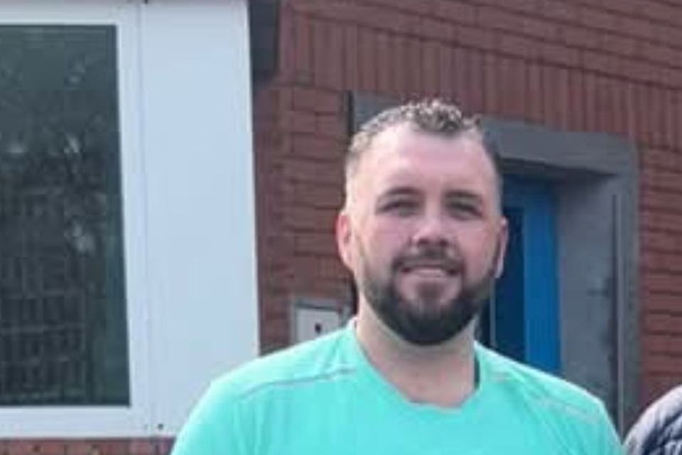 Feuding criminal Jamie Dinnegan gives the thumbs up following his release from prison