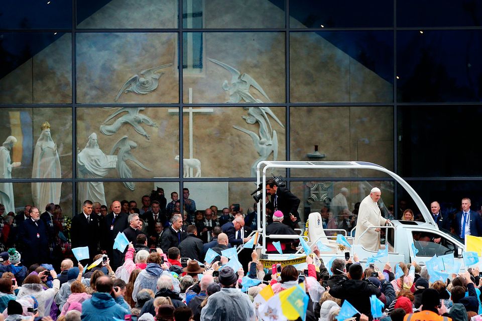 Pope Francis arrives at the Apparition Chapel at Knock Shrine.
Pic Steve Humphreys
26th August 2018